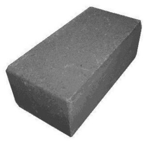 Кирпич бетонный полнотелый бутовый (СКЦ) | цена 15 руб/шт
